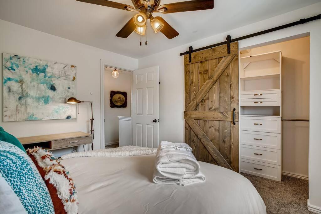 Family Townhome Near Mountains & Olde Town Arvada Exterior foto